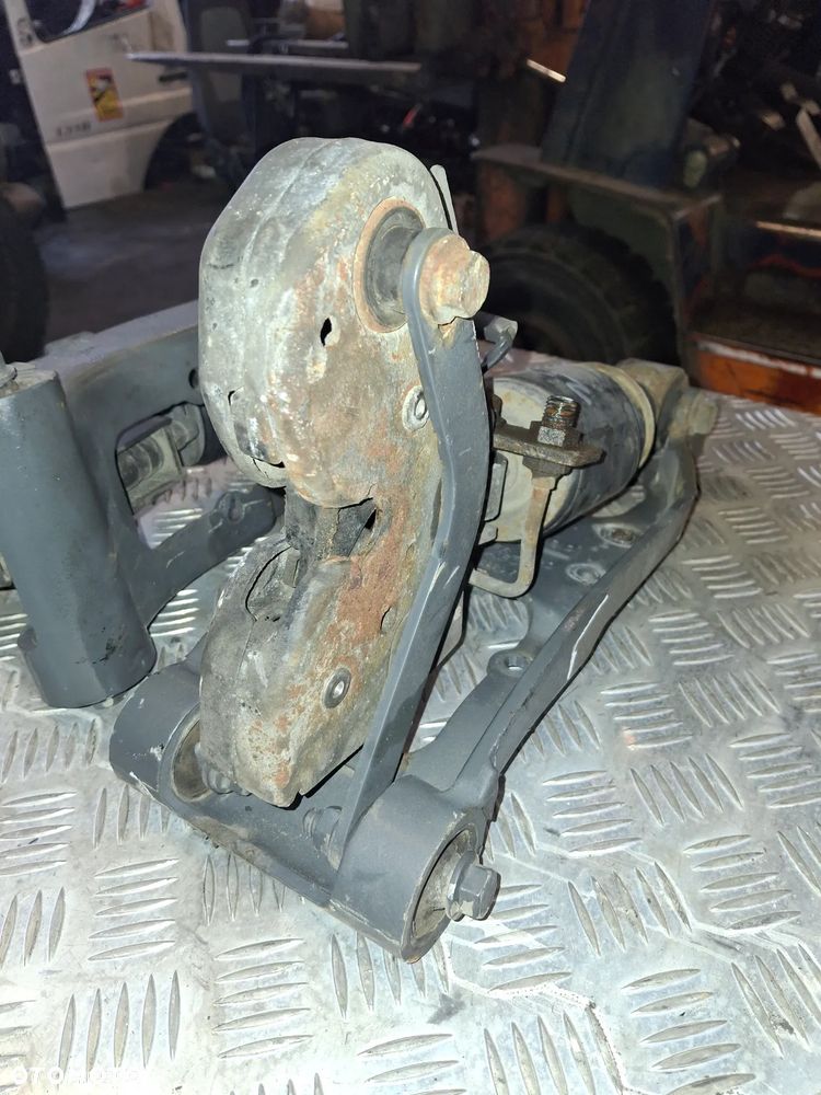 ZAMEK AMORTYZATOR ZAWIESZENIA KABINY DAF LF 220 EURO 6 - 6