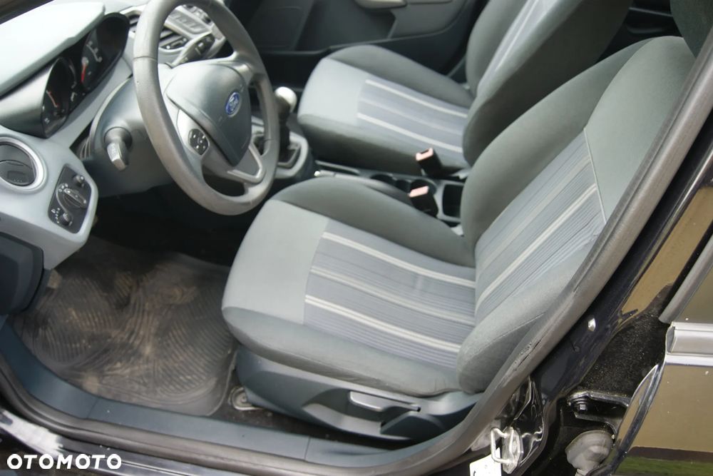 Ford Fiesta 1.25 Champions Edition - 11