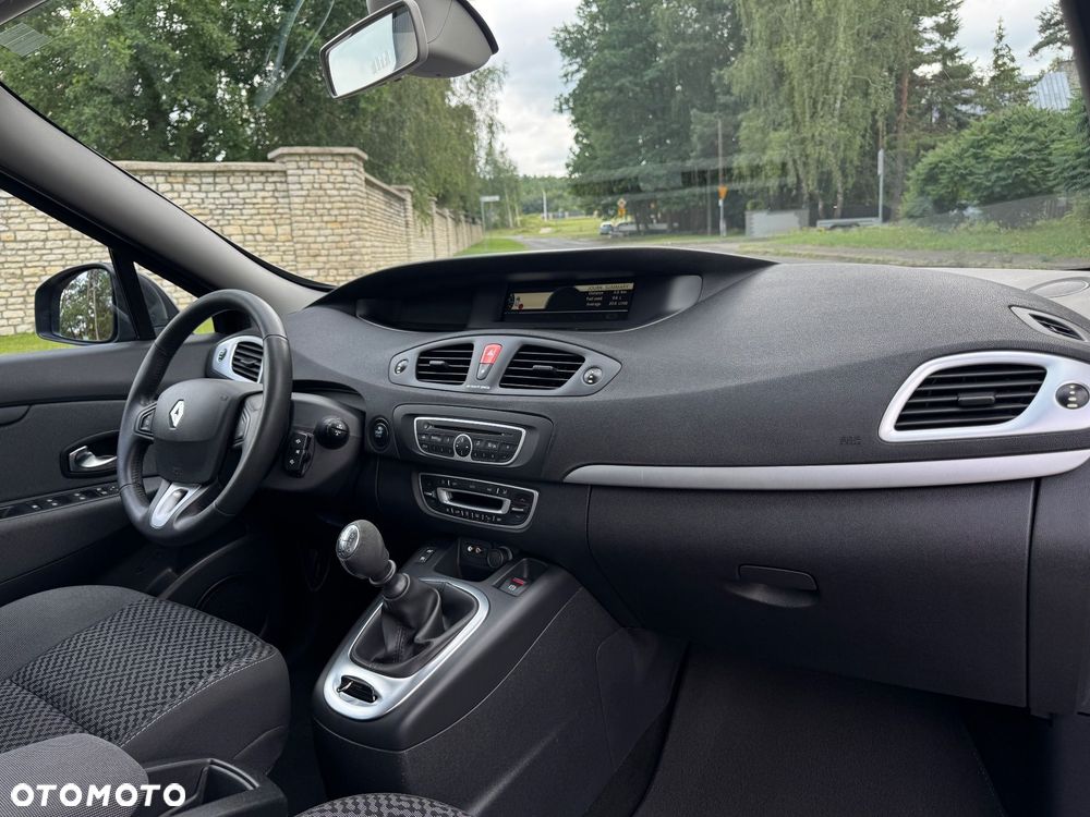 Renault Scenic 1.6 16V Luxe Expression - 32