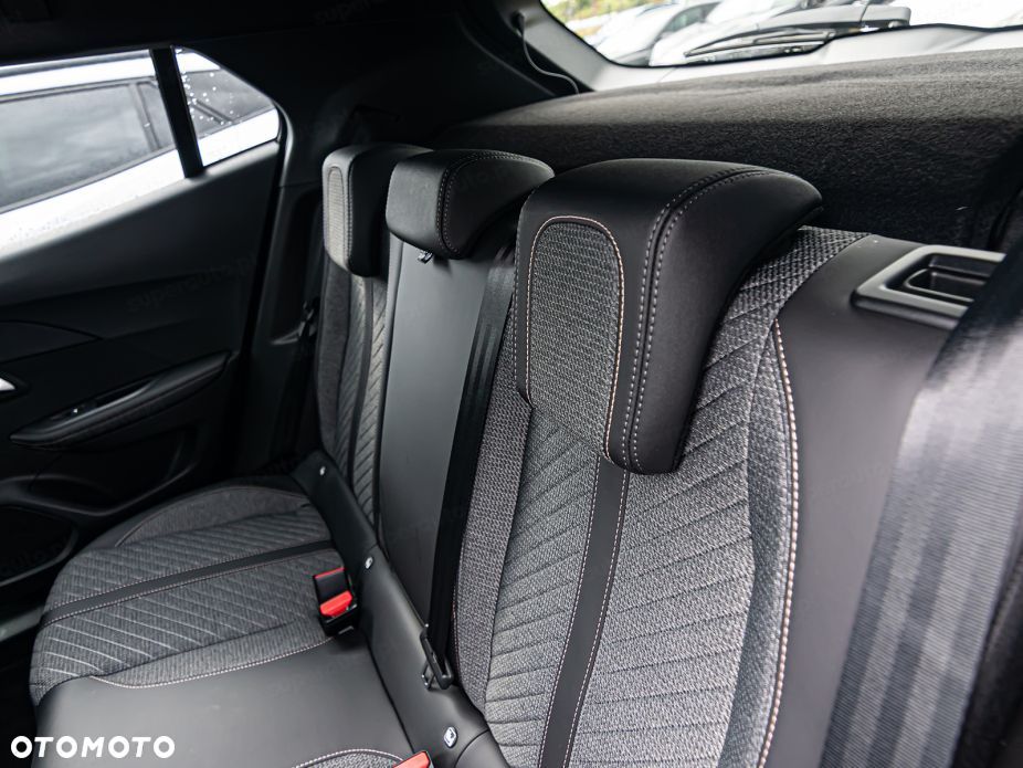 Peugeot 2008 - 14
