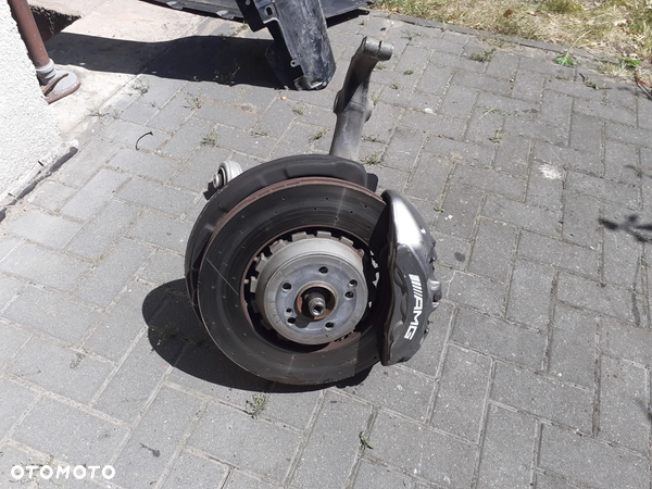 Mercedes W222 W217 Zwrotnica Lewa Zawieszenie Przednie 4Matic 5.0