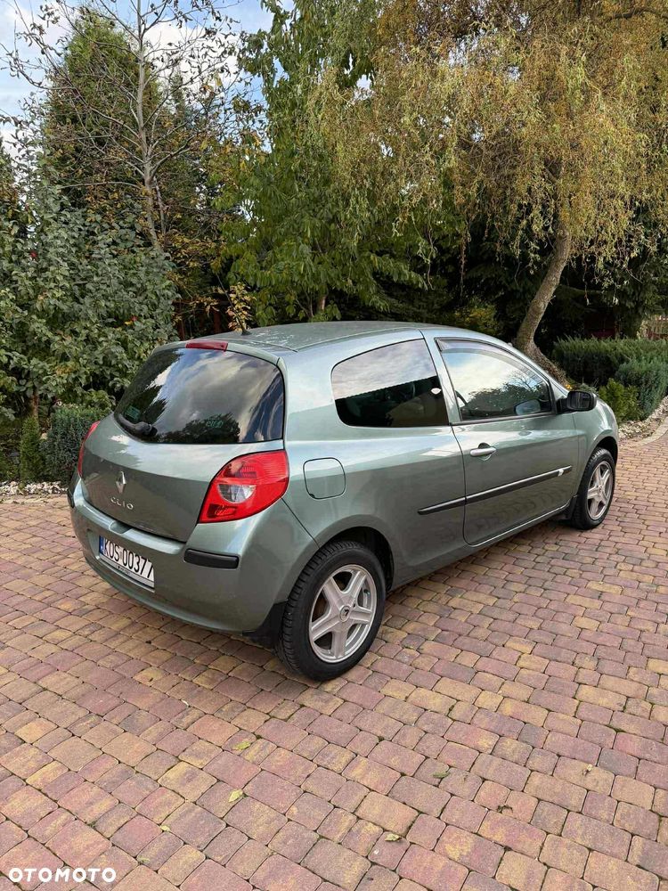 Renault Clio - 3