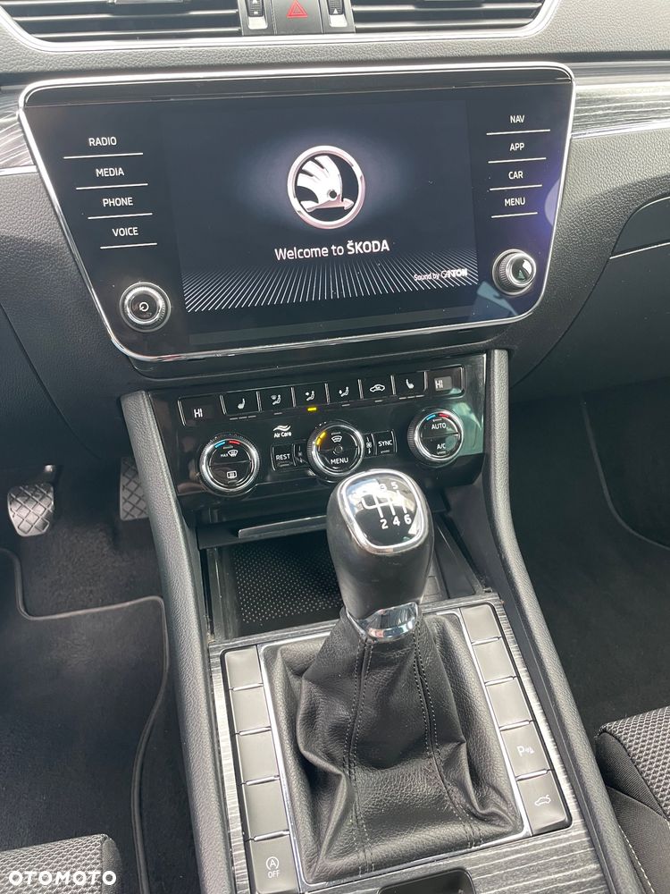 Skoda Superb 1.5 TSI ACT Ambition - 21