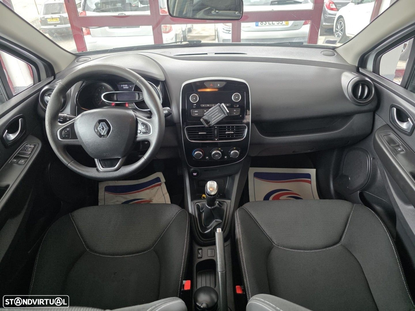 Renault Clio 1.5 dCi Confort - 6