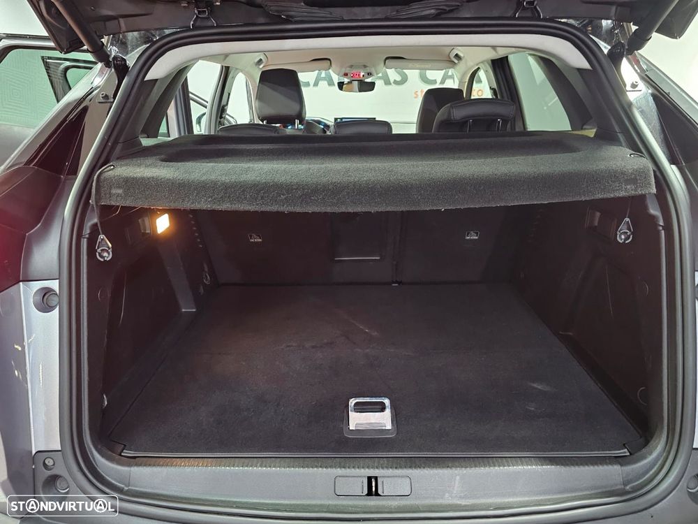 Peugeot 3008 1.6 Hybrid Allure Pack e-EAT8 - 23