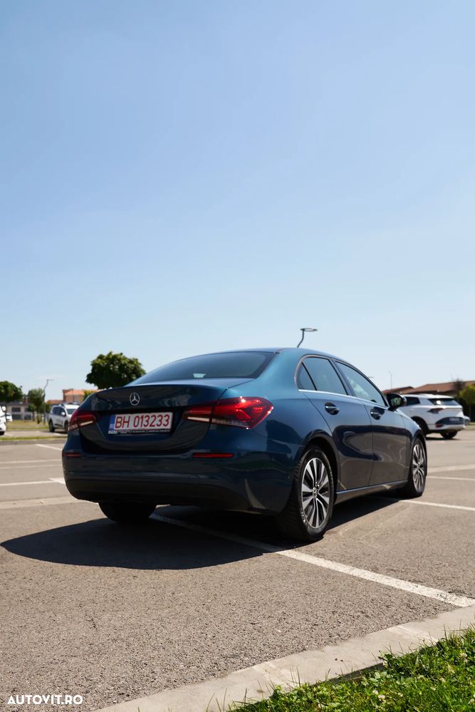 Mercedes-Benz A 180 d Sedan 8G-DCT - 5