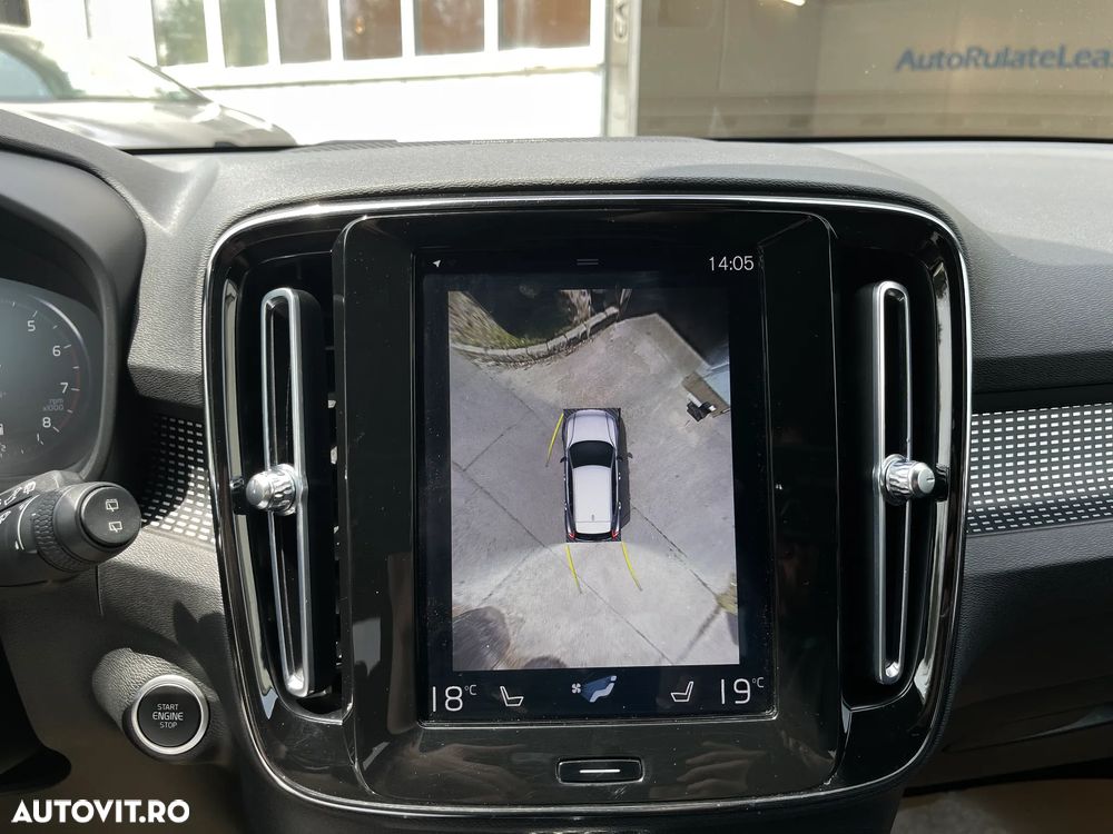 Volvo XC 40 B4 AT8 AWD Mild Hybrid R-Design - 14