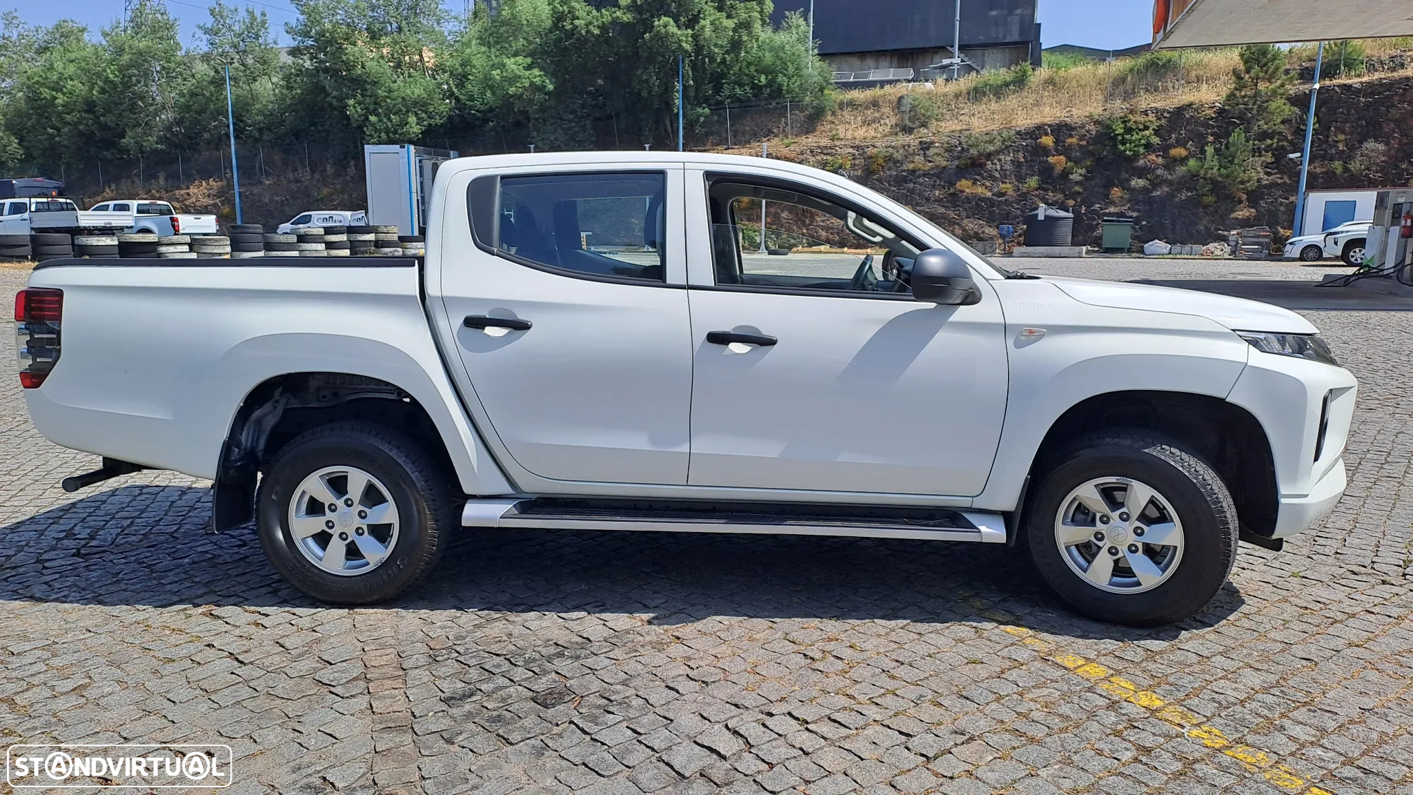 Mitsubishi L200 2.3 DI-D Space Cab Invite 4WD - 5