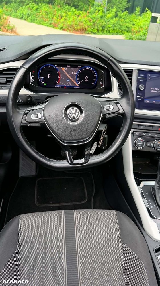 Volkswagen T-Roc - 14