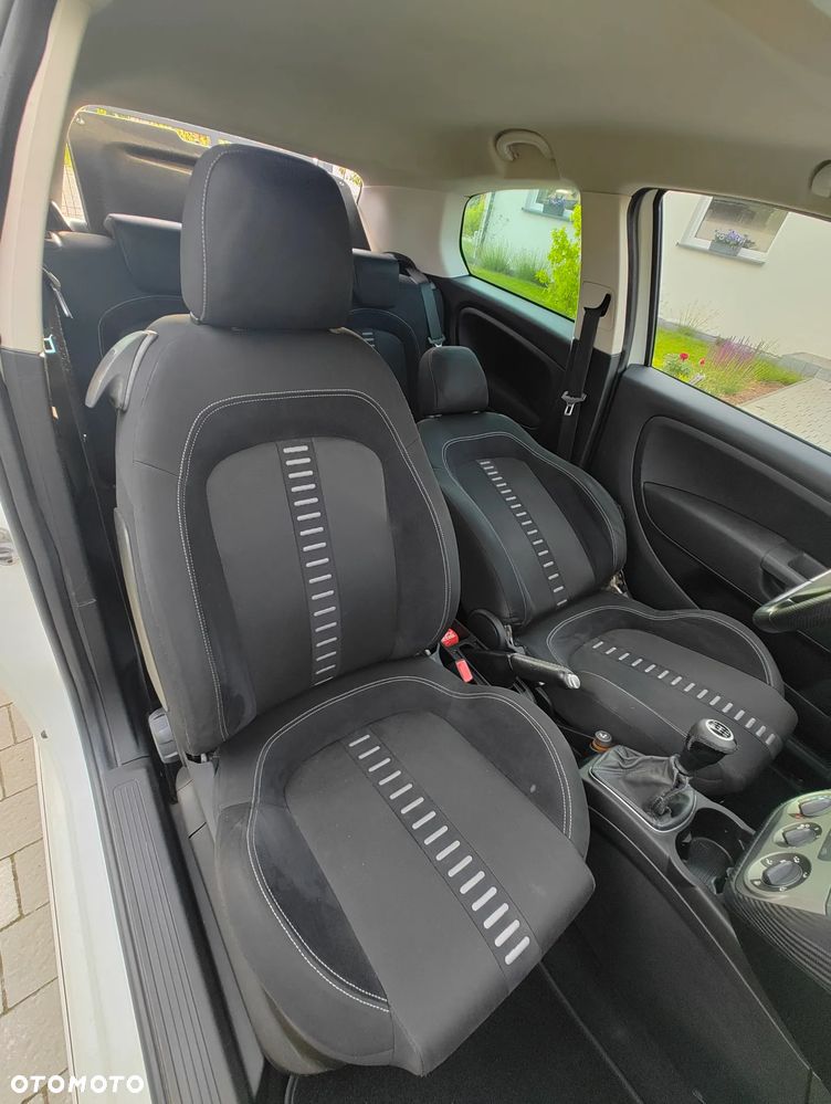 Fiat Grande Punto 1.4 T-Jet 16V Sport - 26