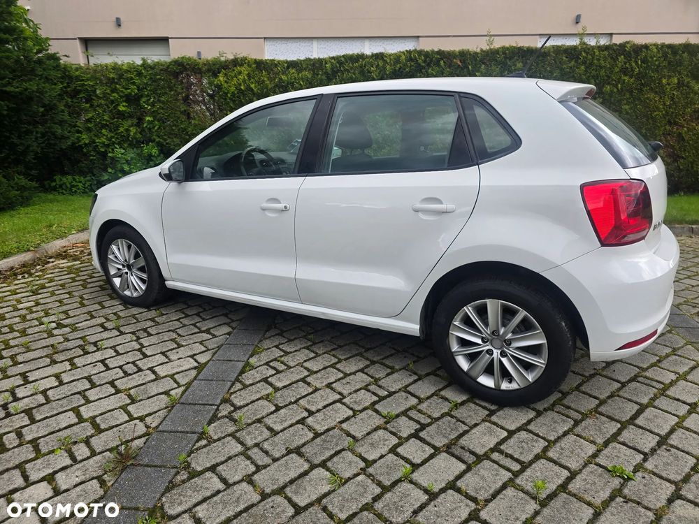 Volkswagen Polo 1.4 TDI (Blue Motion Technology) Comfortline - 15