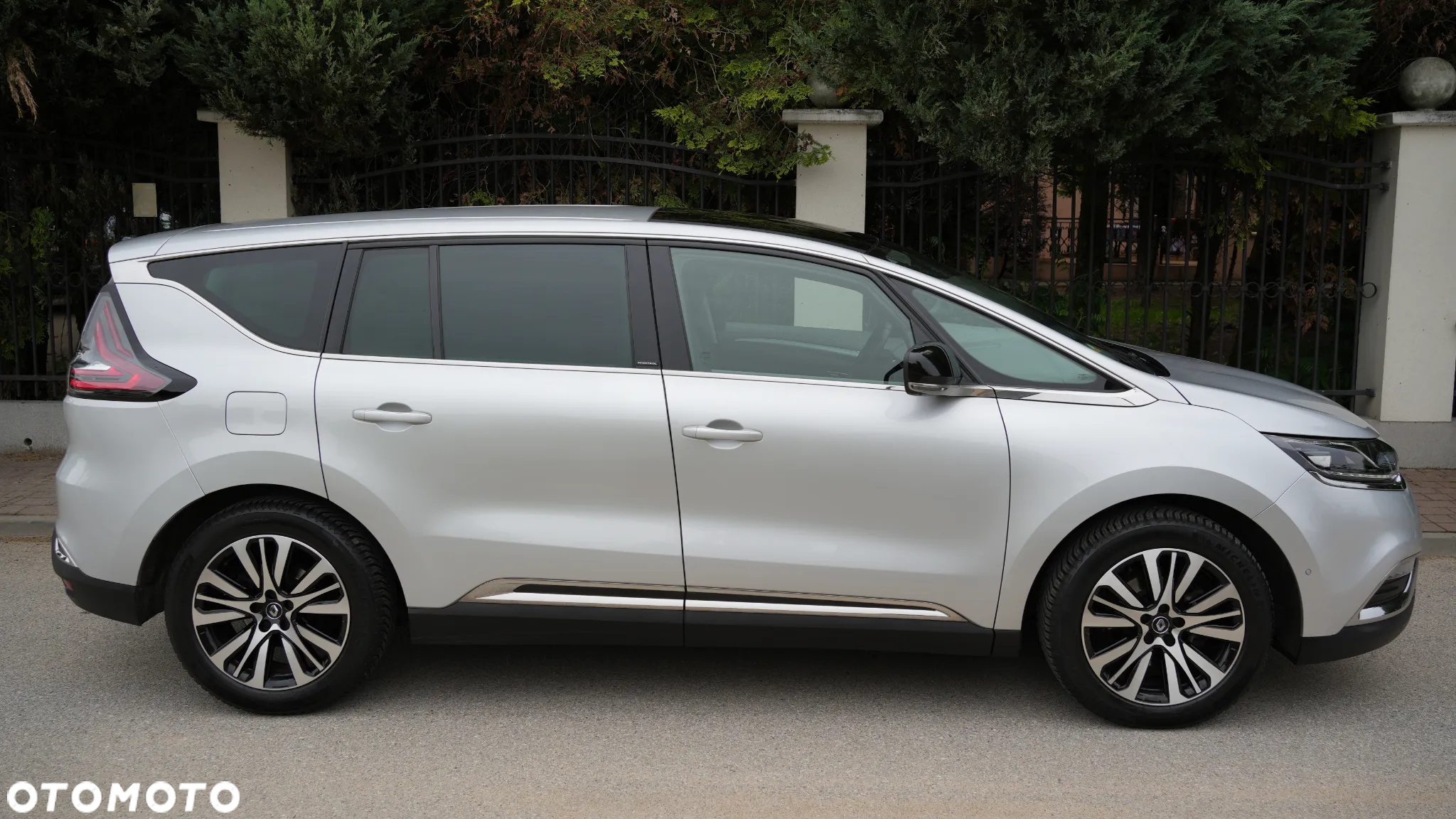 Renault Espace 1.6 dCi Energy Initiale Paris EDC 7os - 5
