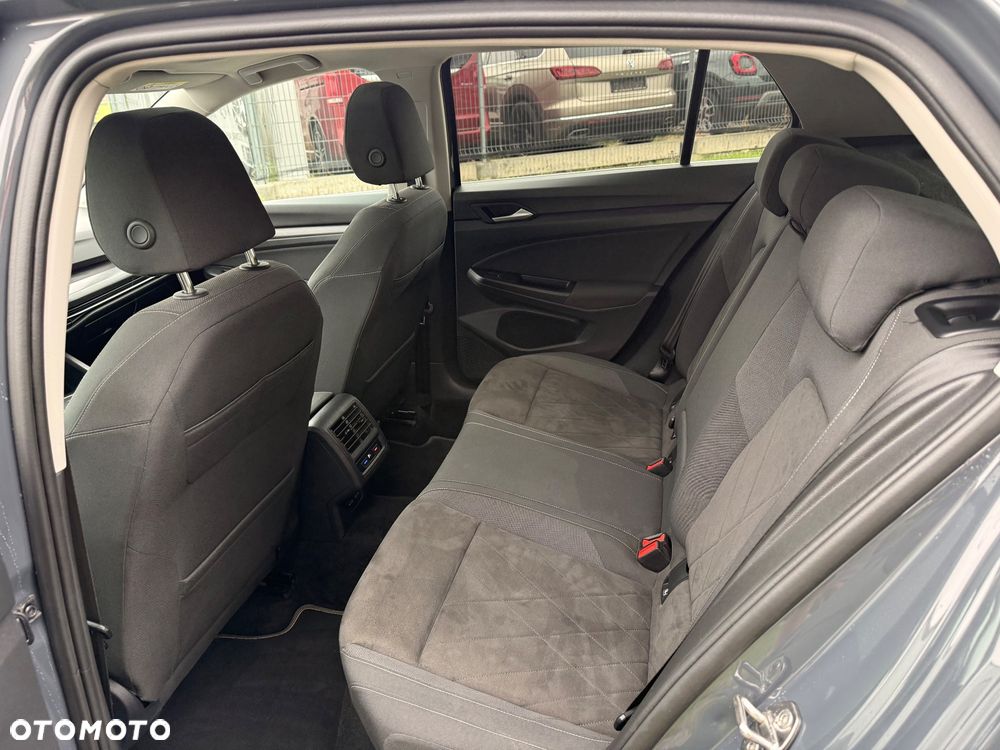 Volkswagen Golf 1.5 eTSI OPF DSG Style - 10
