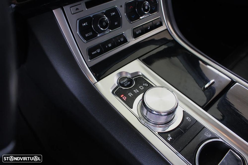 Jaguar XF Sportbrake 2.2 D R-Sport - 53