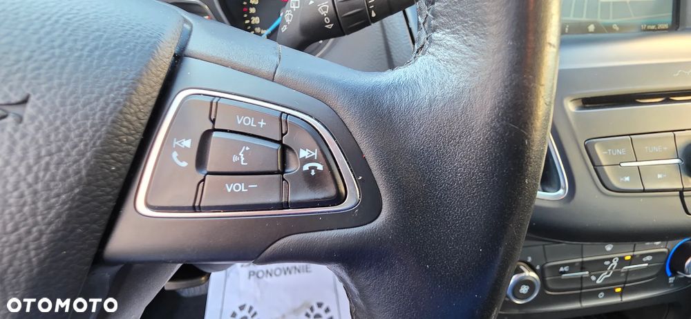 Ford Focus 1.0 EcoBoost Titanium - 33