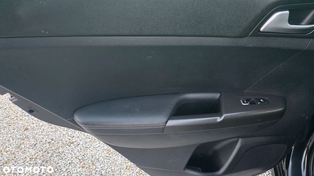 Kia Sportage 1.6 GDI Business Line 2WD - 23