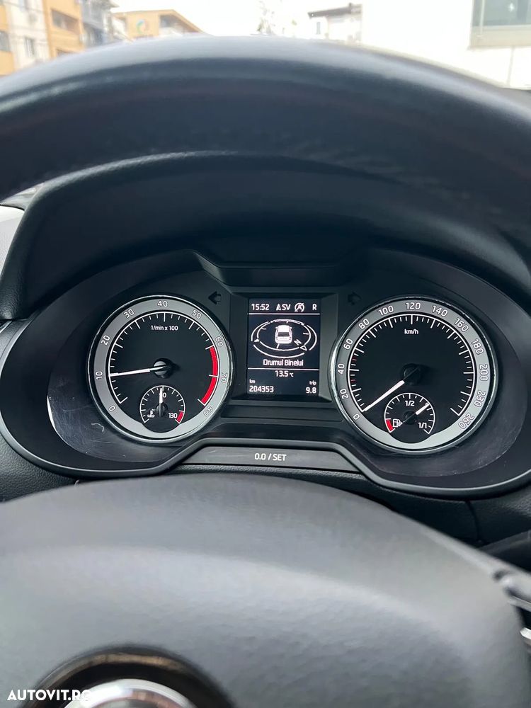 Skoda Octavia 1.5 TSI ACT DSG Clever - 8