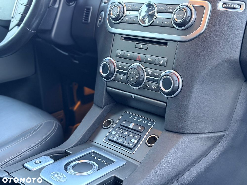 Land Rover Discovery 3.0SD V6 SE - 15