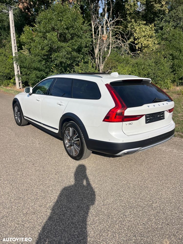 Volvo V90 D5 AWD - 4