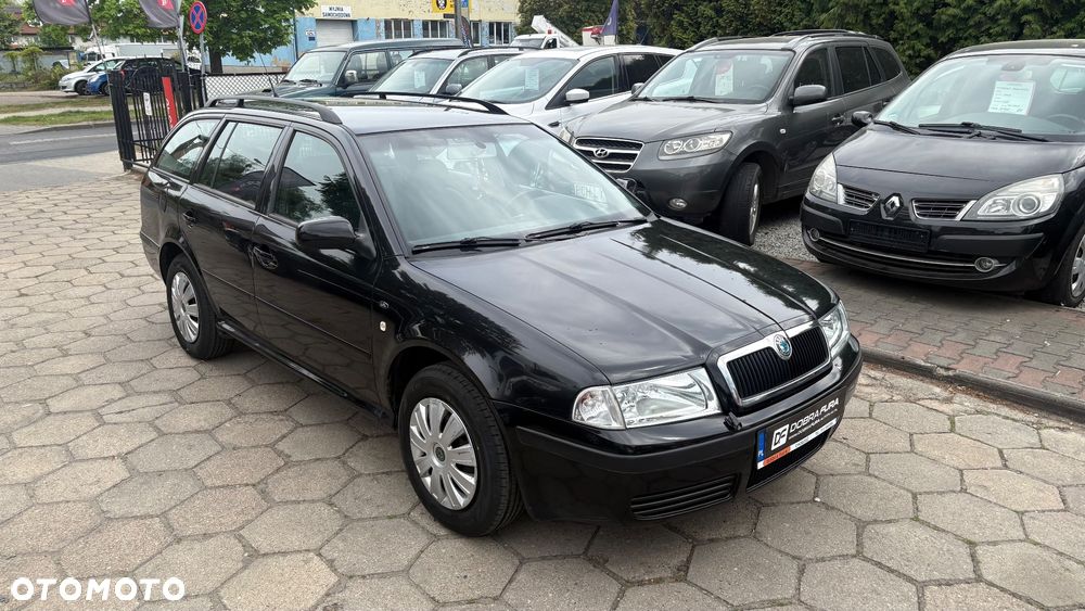 Skoda Octavia 2.0 Combi Elegance - 4