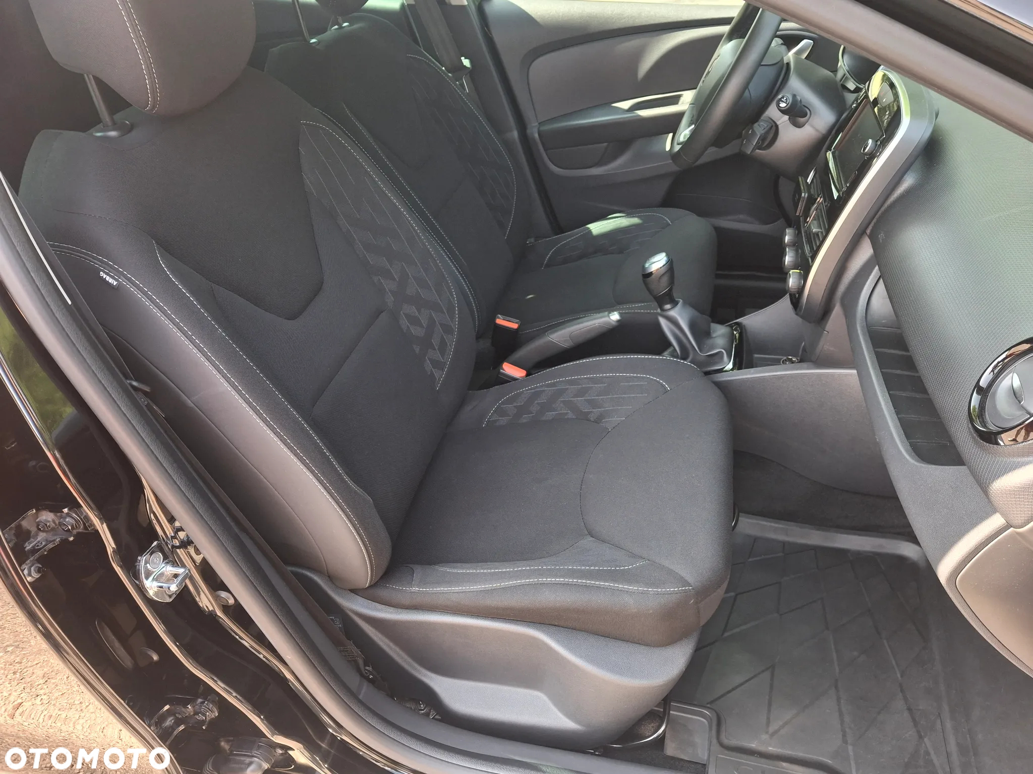 Renault Clio 1.5 dCi Energy Limited - 19