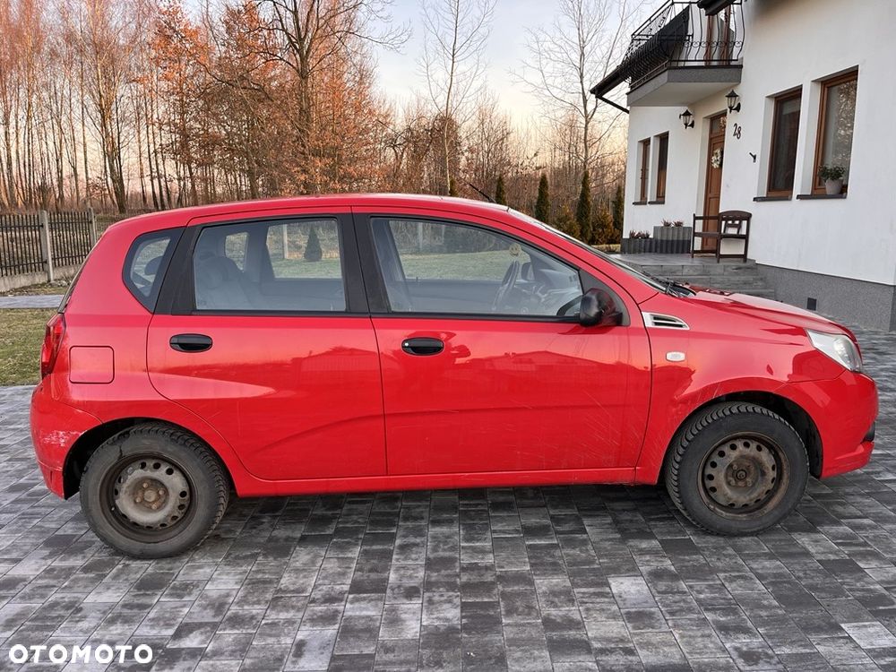 Chevrolet Aveo 1.2 16V Base - 4