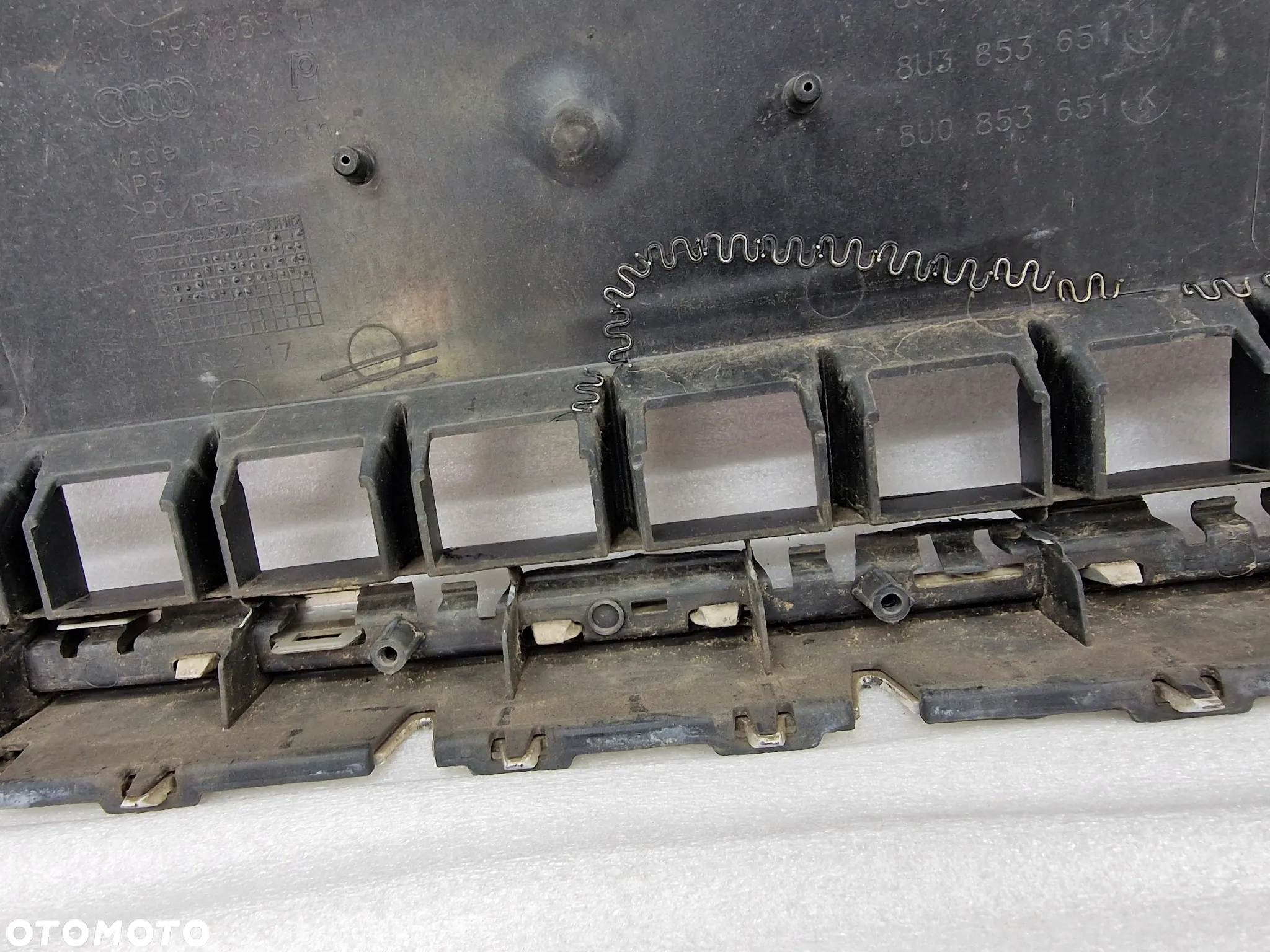 AUDI Q3 8U0 10-14 ATRAPA / GRILL PRZEDNI PRZÓD NA PDC , NR 8U0853653H / 8U0853651H / 8U0853651J / 8U0853651K , NR AUKCJI GR171 - 27