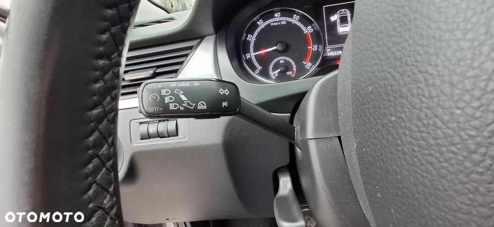 Skoda RAPID 1.0 TSI Style - 16