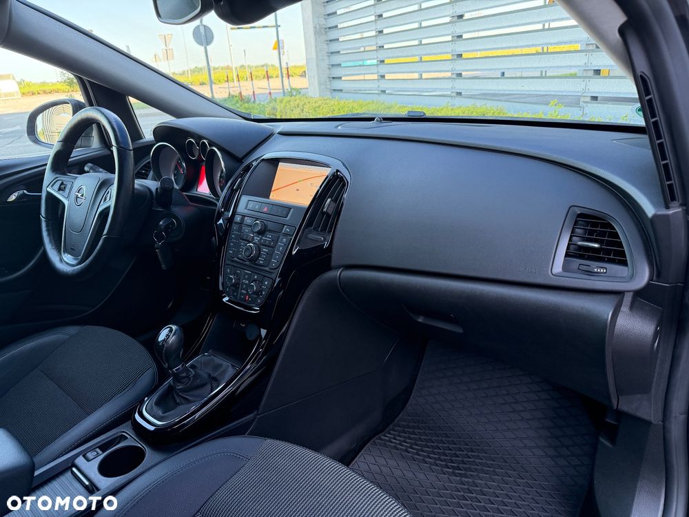 Opel Astra 1.6 CDTI Cosmo - 23
