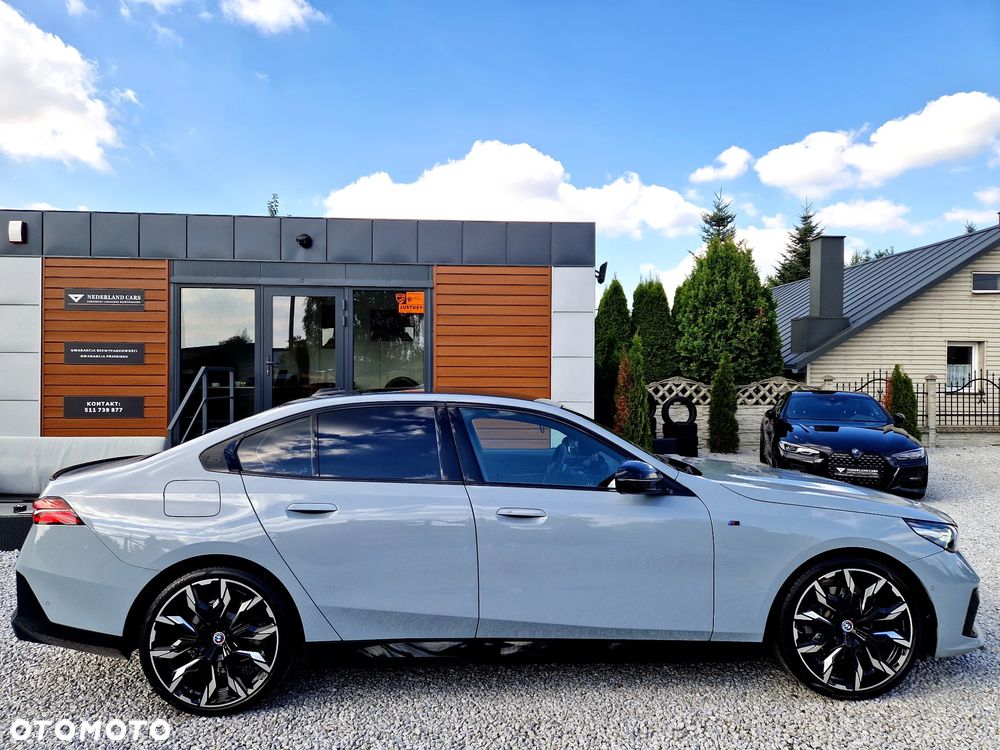 BMW Seria 5 - 29