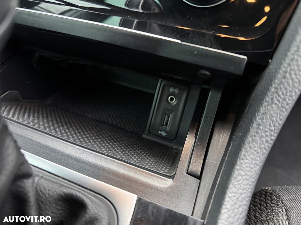 Volkswagen Golf 1.4 TSI BlueMotion Technology DSG Cup - 25
