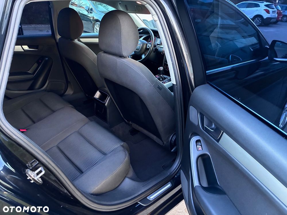 Audi A4 Avant - 13