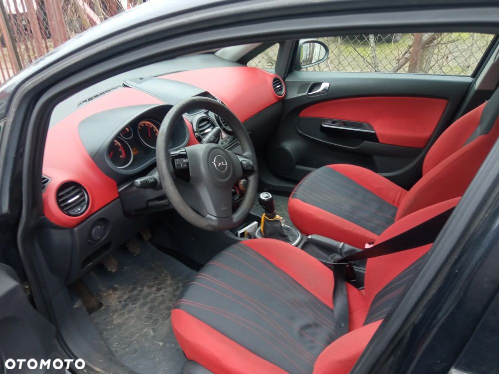 Opel Corsa - 1