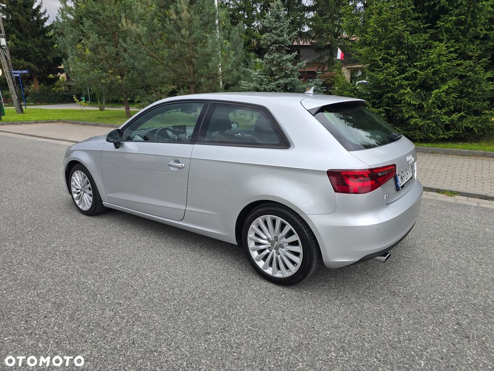 Audi A3 3-drzwiowe 1.6 TDI - 2