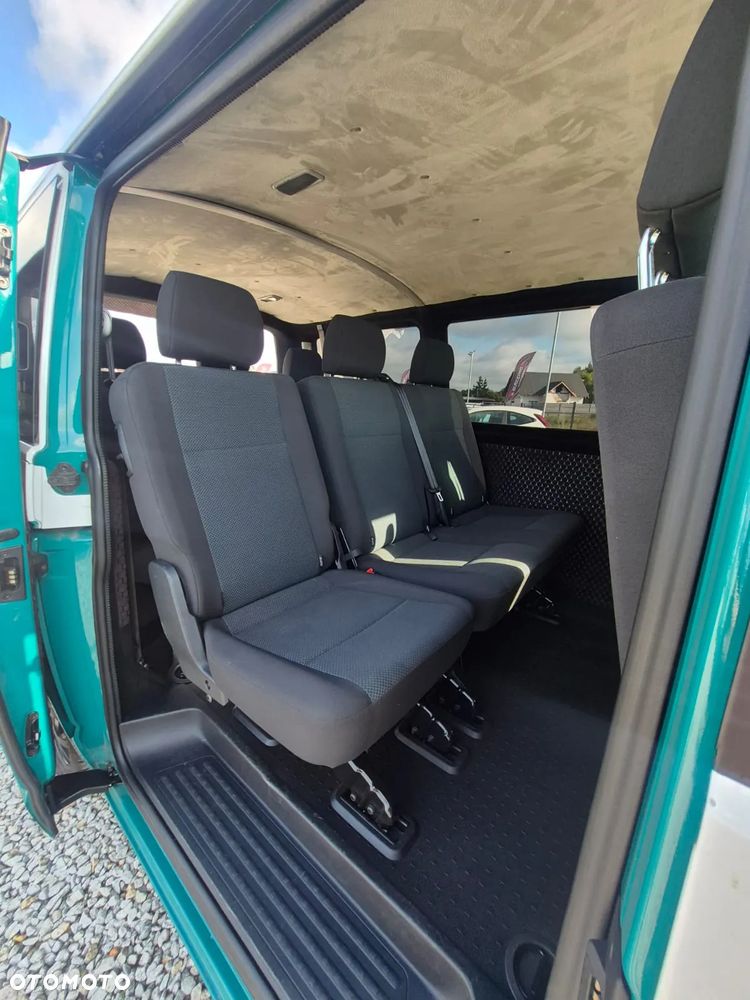 Volkswagen Caravelle - 15