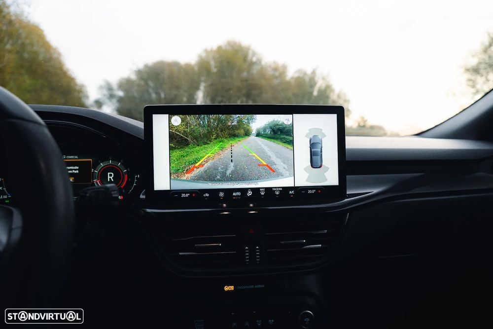 Ford Focus 1.0 EcoBoost Hybrid Aut. ST-LINE - 39