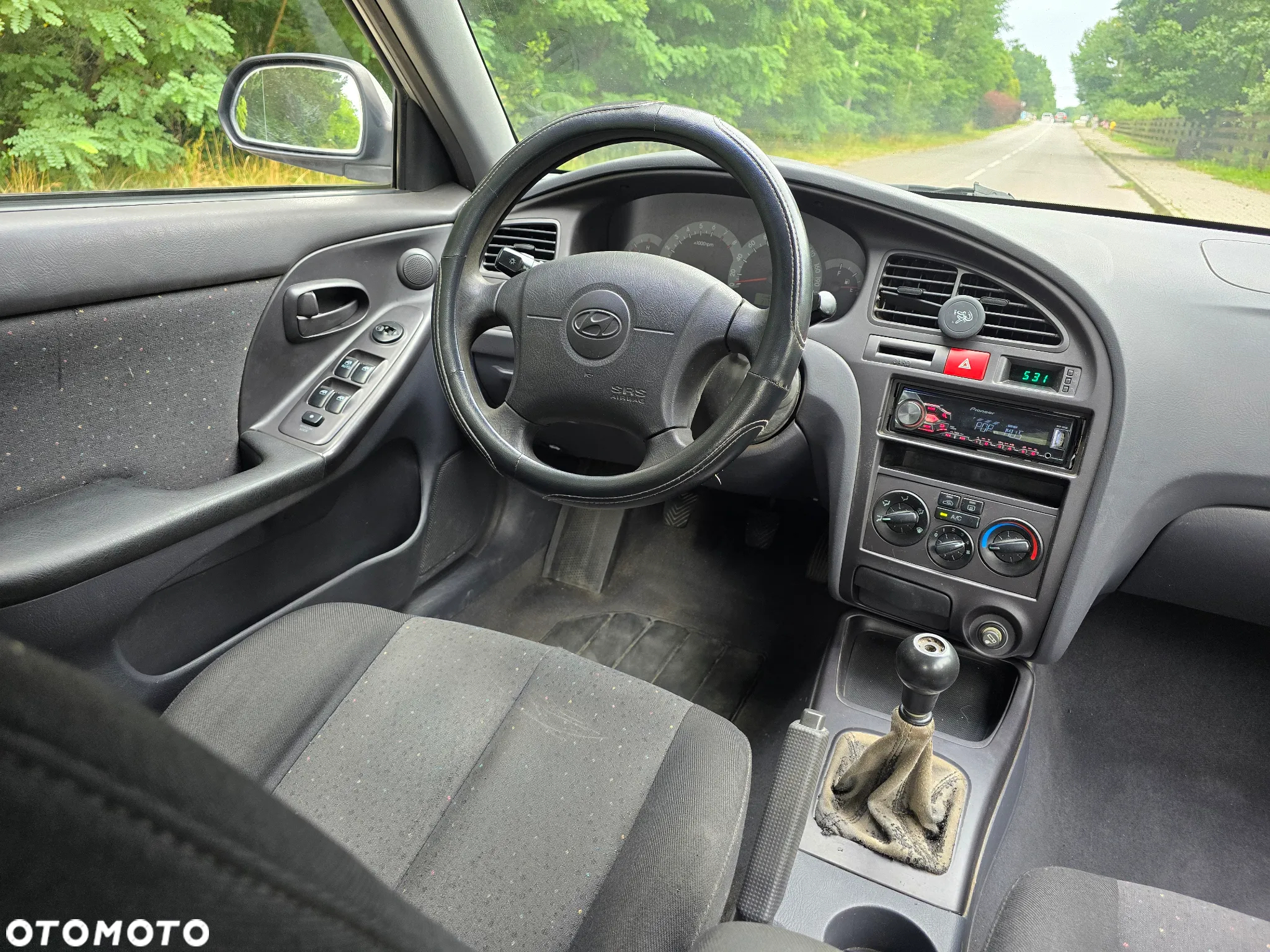 Hyundai Elantra 2.0 GLS - 6