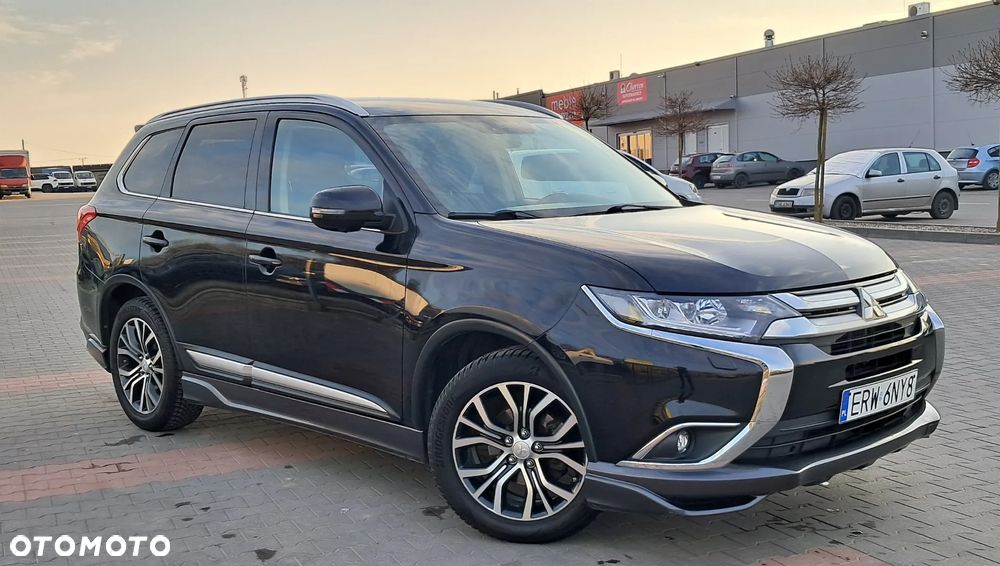 Mitsubishi Outlander 2.0 2WD CVT Diamant Edition+ - 2