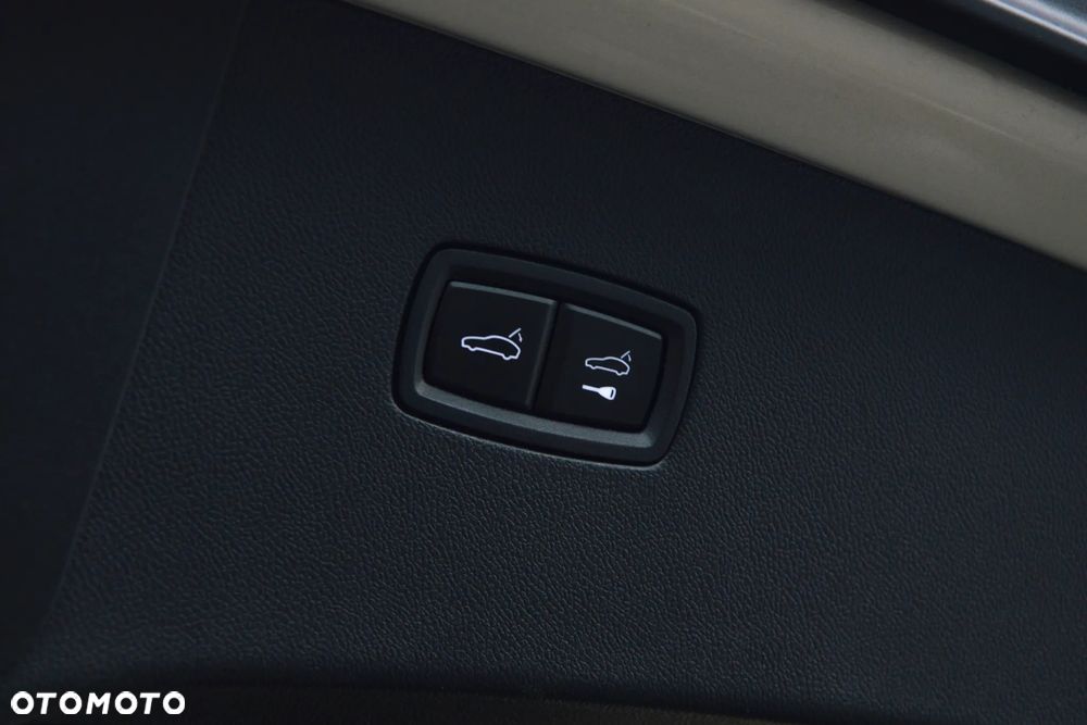 Porsche Cayenne E-Hybrid PHEV - 40