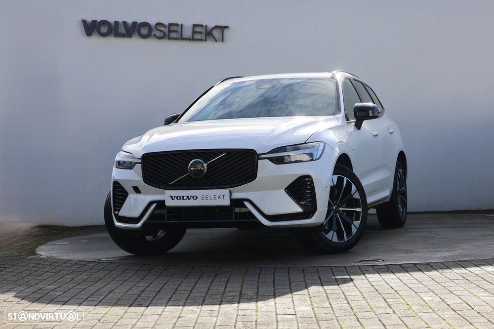 Volvo XC 60 2.0 T6 PHEV Plus Dark - 44