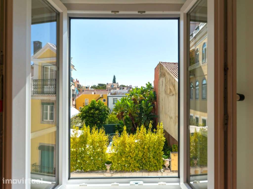 Apartamento duplex com terraço e vista Tejo no Príncipe Real! - Grande imagem: 2/26