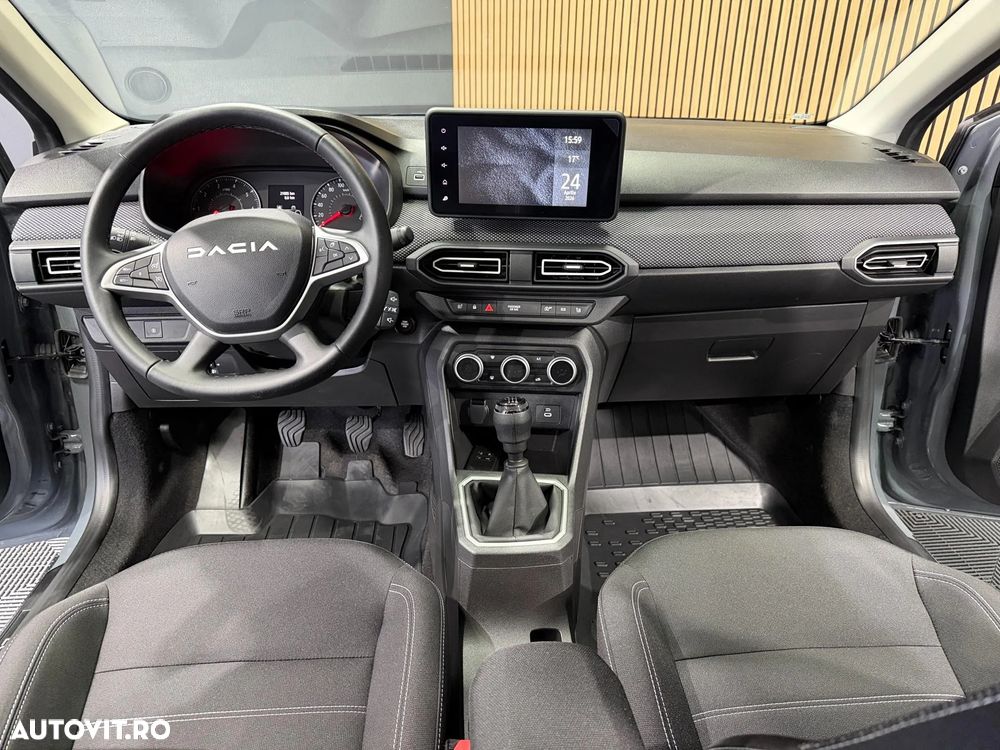 Dacia Logan TCe 90 MT6 Journey - 11