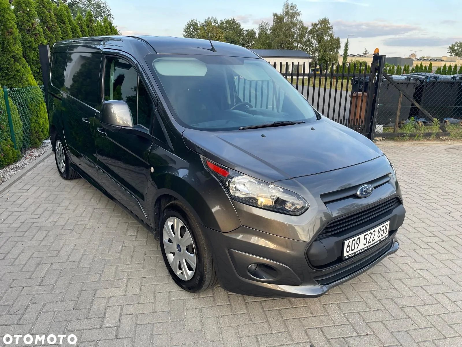 Ford Transit Connect - 23