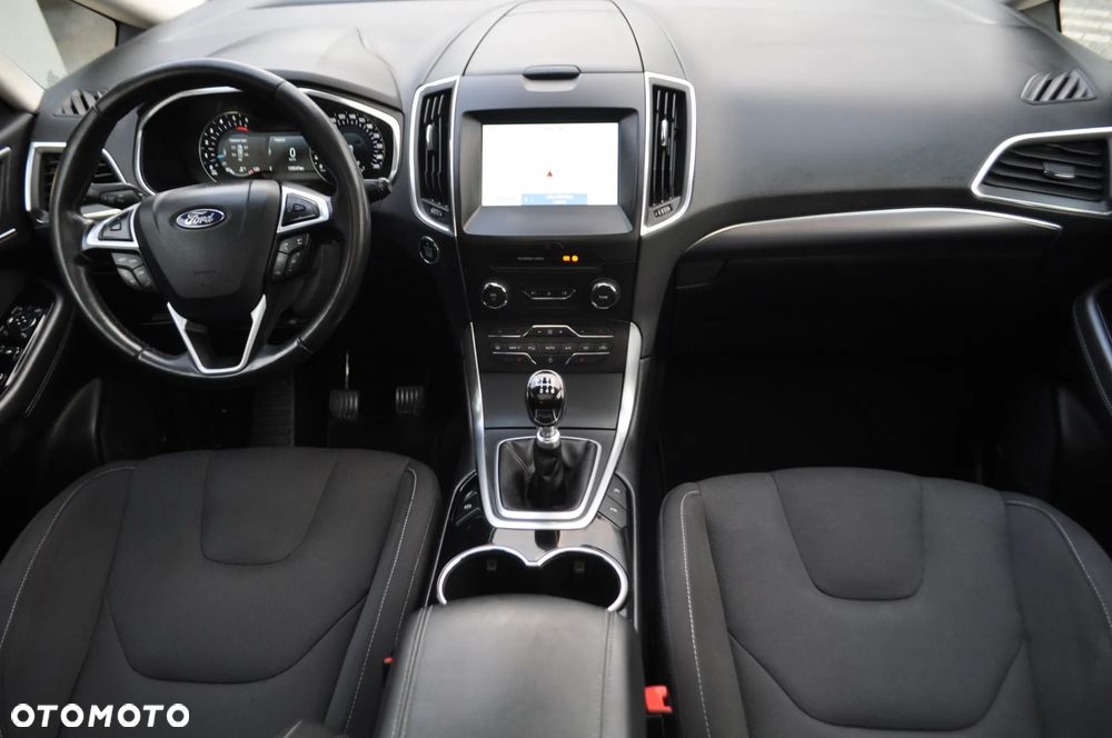 Ford S-Max 2.0 EcoBlue Titanium - 26