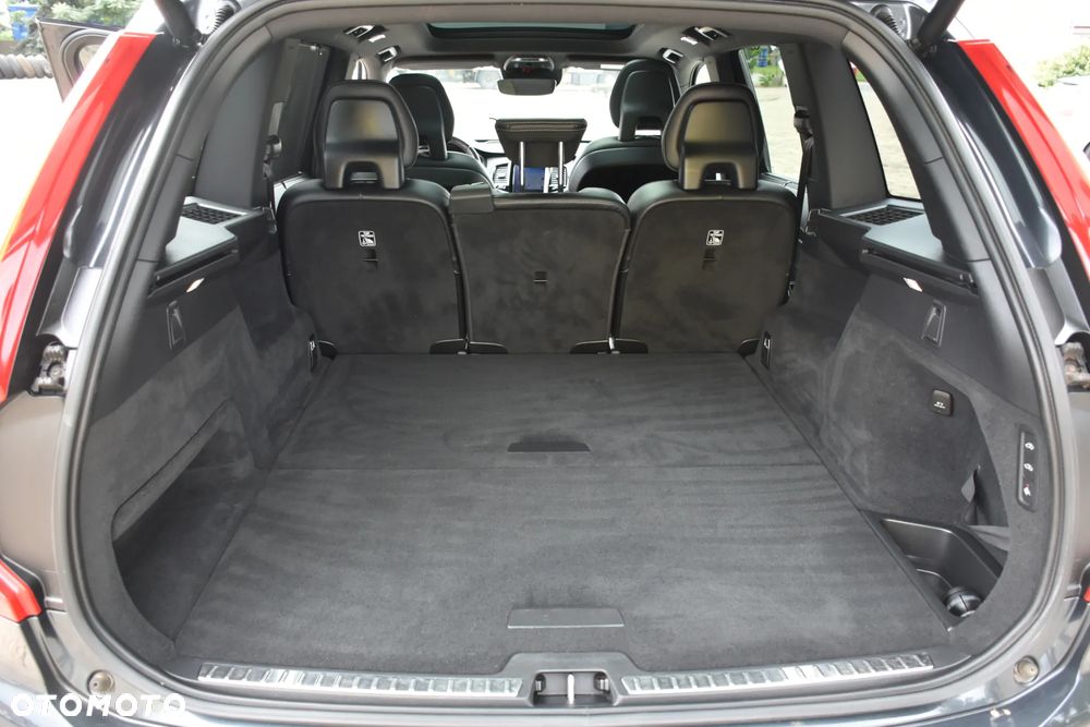 Volvo XC 90 D5 SCR AWD R-Design - 29