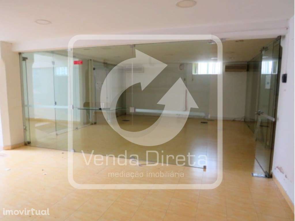 Garagem com 254 m² | 10 Parqueamentos | Bairro Afonso Costa - Setúbal - Grande imagem: 2/18