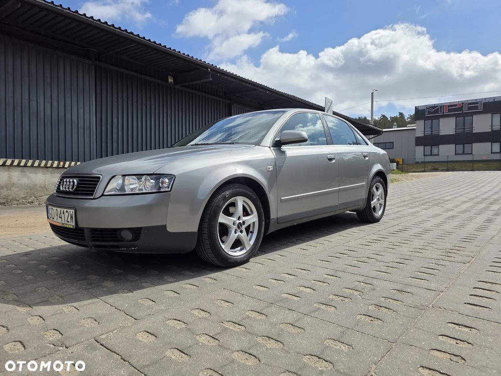Audi A4 Limousine - 7