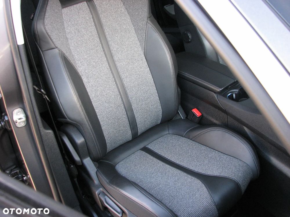 Peugeot 5008 BlueHDI 130 Allure Business-Paket - 28