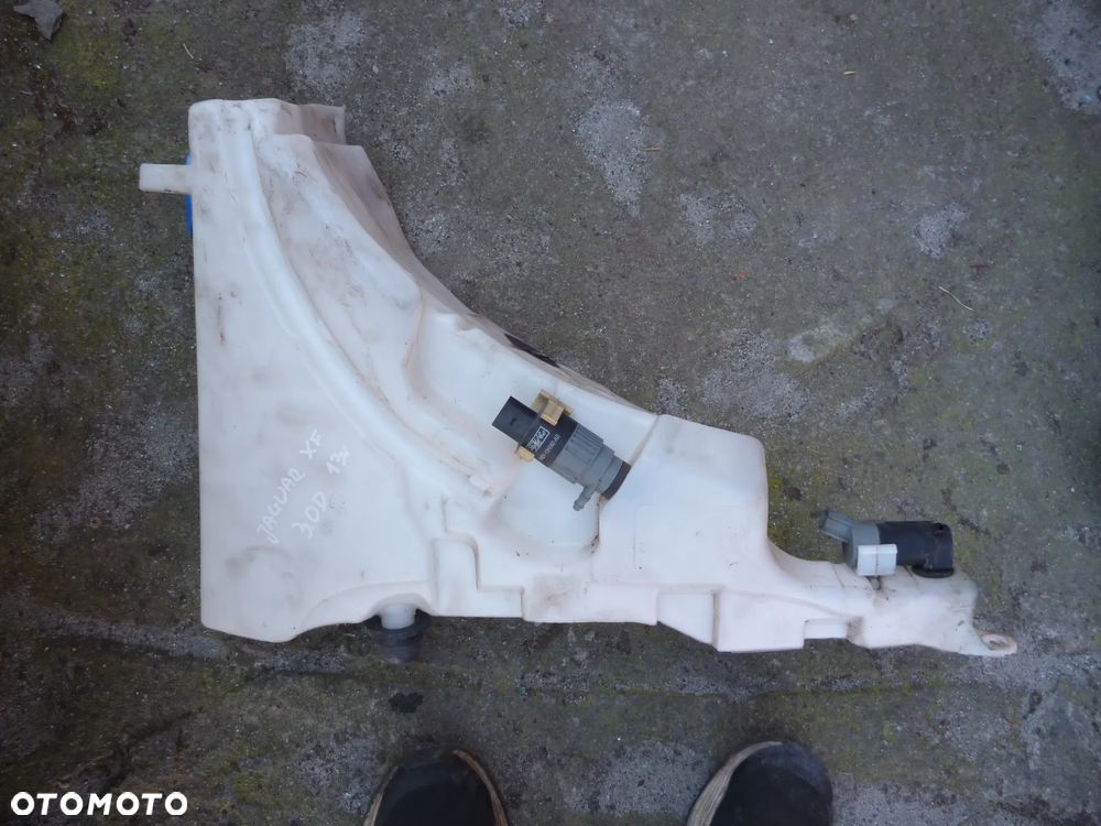 JAGUAR XF X250 ZBIORNICZEK SPRYSKIWACZY - 1