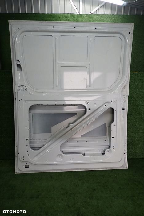 MERCEDES W910 910 W907 907 drzwi prawe przesuwne 190cm - 11
